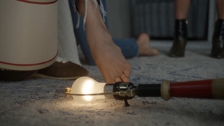 Maggie Q feet photo thumbnail