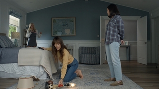 Maggie Q feet photo thumbnail