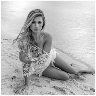 Maggie Rawlins feet photo 5