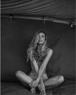 Maggie Rawlins feet photo 14