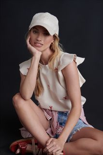 Maggie Rawlins feet photo 1
