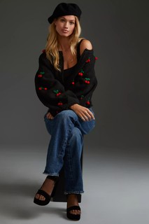 Maggie Rawlins feet photo 10