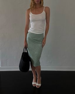 Maggie Rawlins feet photo 5