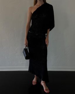 Maggie Rawlins feet photo 20