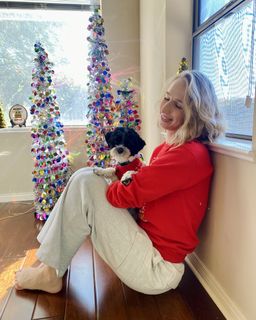 Maggie Robertson feet photo 5