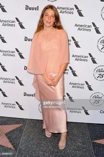 Maggie Rogers feet photo 18