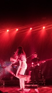 Maggie Rogers feet photo 17