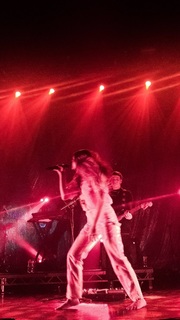 Maggie Rogers feet photo 15