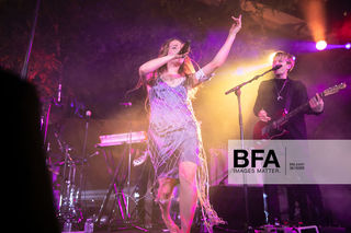Maggie Rogers feet photo 13