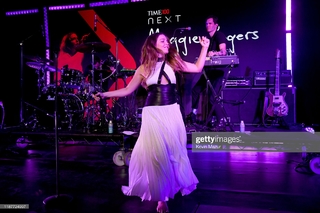 Maggie Rogers feet photo 12