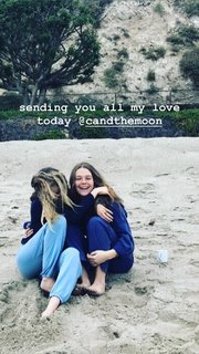 Maggie Rogers feet photo 6