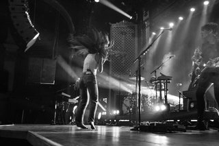 Maggie Rogers feet photo 16