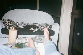 Maggie Rogers feet photo 12