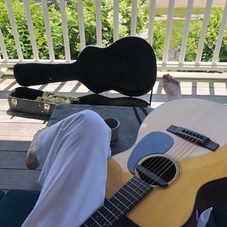 Maggie Rogers feet photo 10