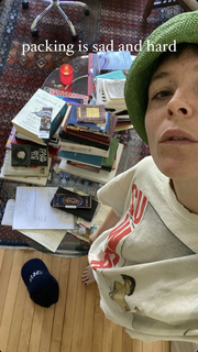 Maggie Rogers feet photo 4