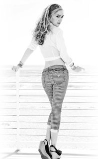 Maggie Sajak feet photo 7