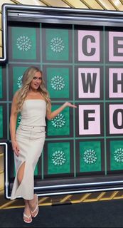 Maggie Sajak feet photo 14