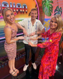 Maggie Sajak feet photo 6