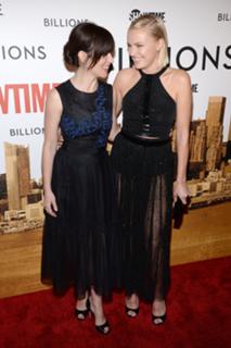 Maggie Siff feet photo thumbnail