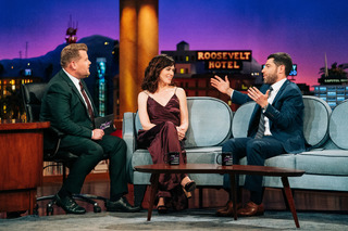 Maggie Siff feet photo thumbnail