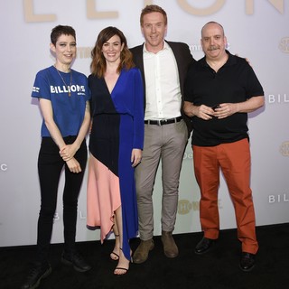 Maggie Siff feet photo thumbnail