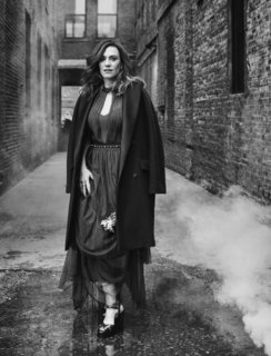 Maggie Siff feet photo thumbnail