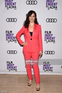 Maggie Siff feet photo thumbnail