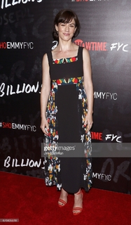 Maggie Siff feet photo thumbnail