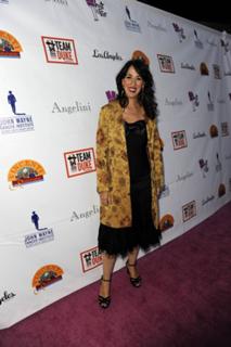Maggie Wheeler feet photo 2