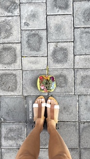 Maggie Wilson feet photo 15