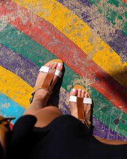 Maggie Wilson feet photo 9