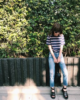 Maggy feet photo thumbnail