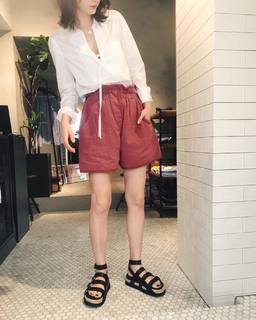 Maggy feet photo thumbnail