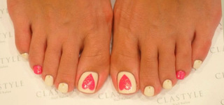 Maggy feet photo thumbnail