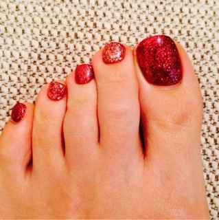 Maggy feet photo thumbnail