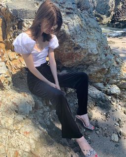 Maggy feet photo thumbnail