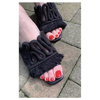 Maggy feet photo thumbnail