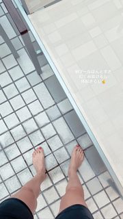 Maggy feet photo thumbnail