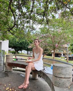 Maggy feet photo thumbnail