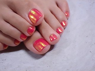 Maggy feet photo thumbnail