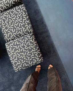 Maggy feet photo thumbnail