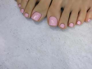 Maggy feet photo thumbnail