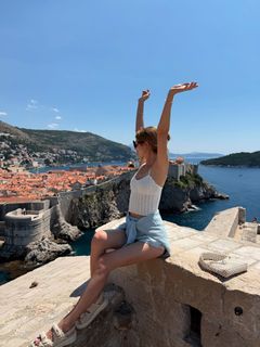 Maggy feet photo thumbnail