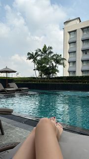 Maggy feet photo thumbnail