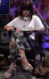 Maghla feet photo thumbnail