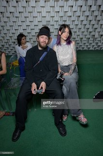 Maghla feet photo thumbnail