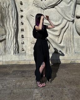 Maghla feet photo thumbnail
