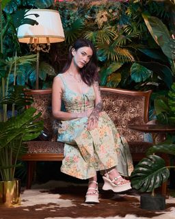 Maghla feet photo thumbnail