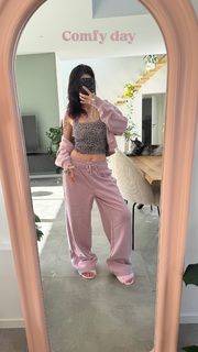 Maghla feet photo thumbnail