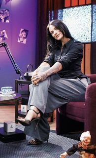 Maghla feet photo thumbnail